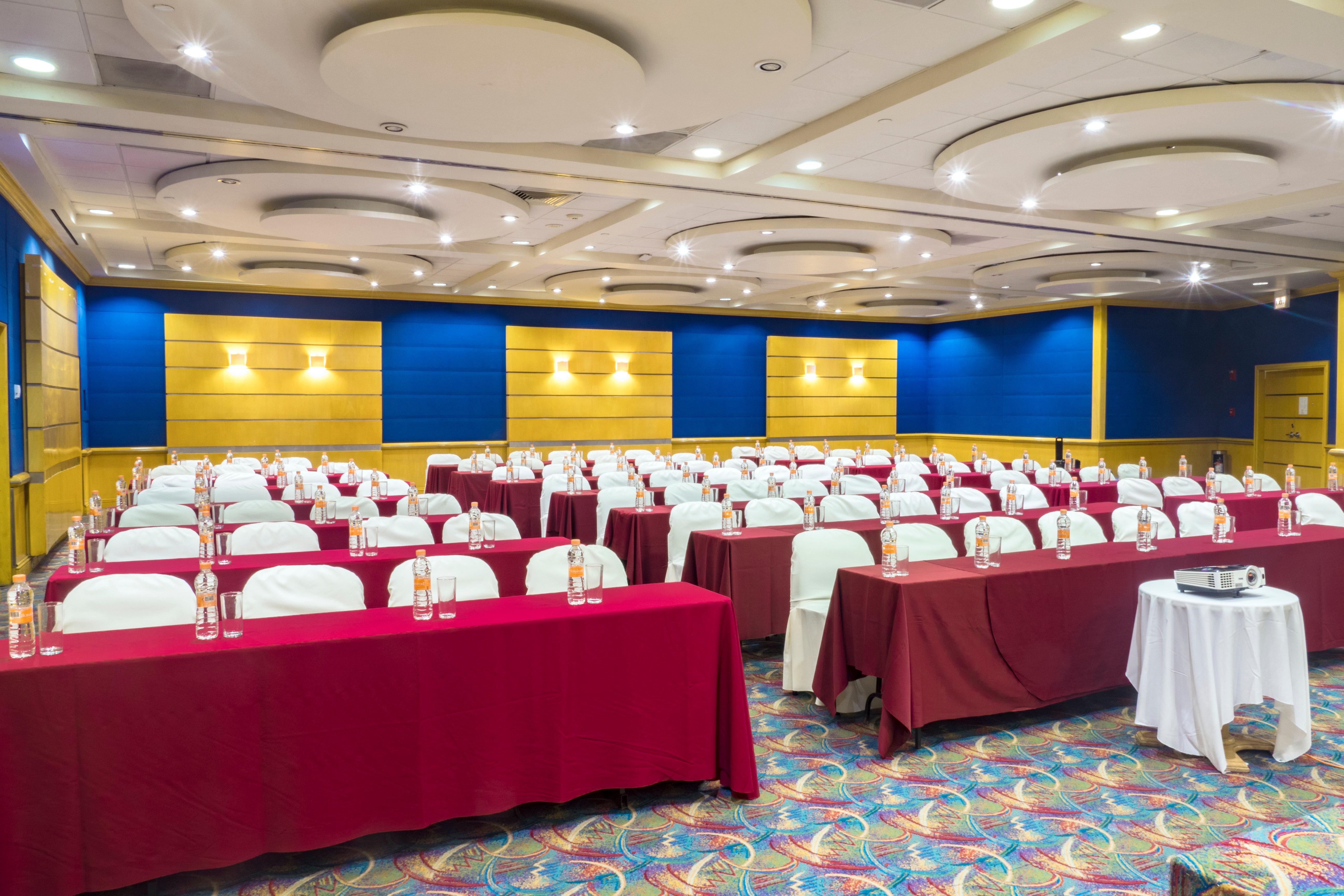 Hotel Monterrey-parque Fundidora By Ihg Monterrey