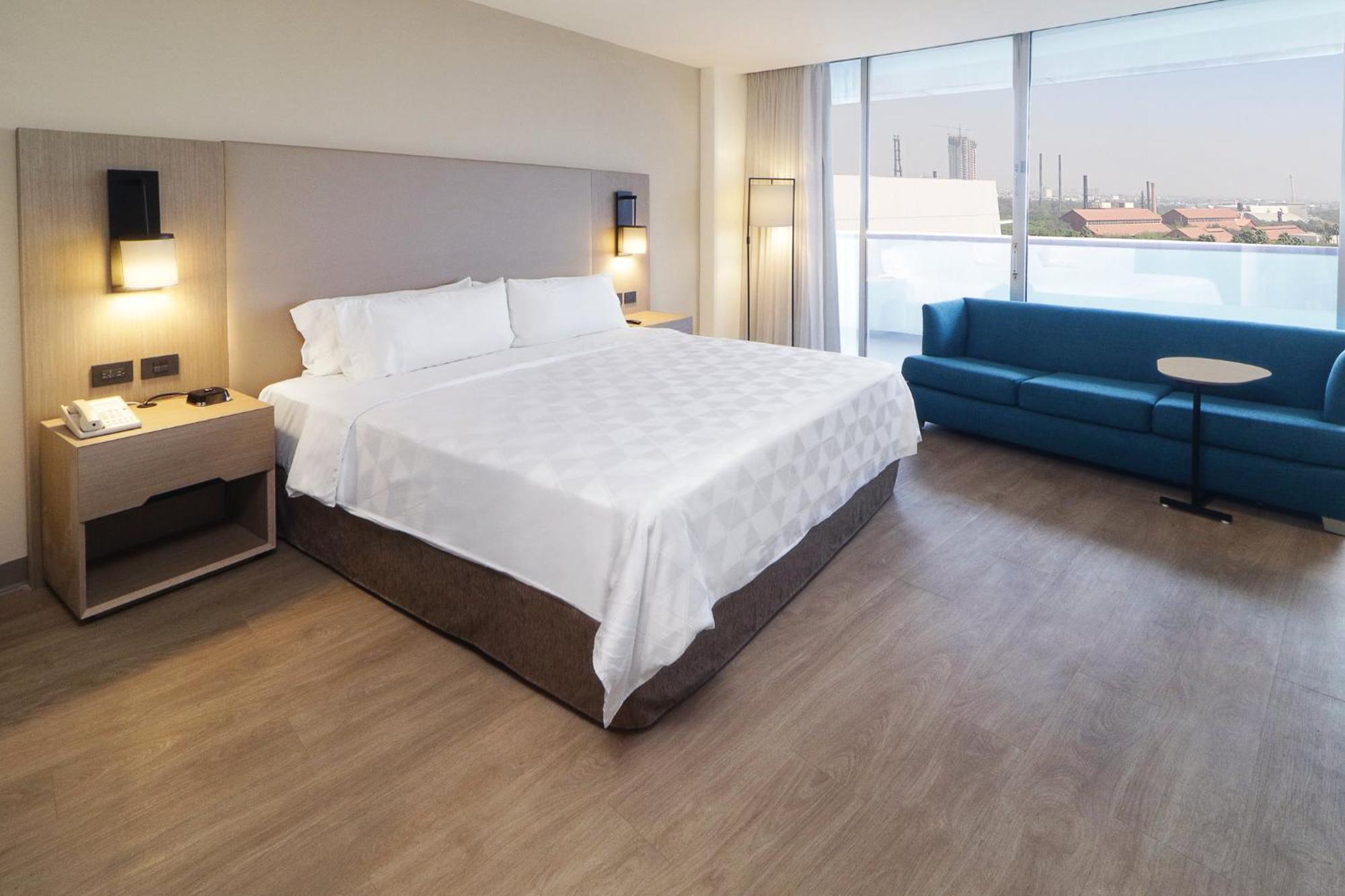 Hotel Monterrey-parque Fundidora By Ihg 5*
